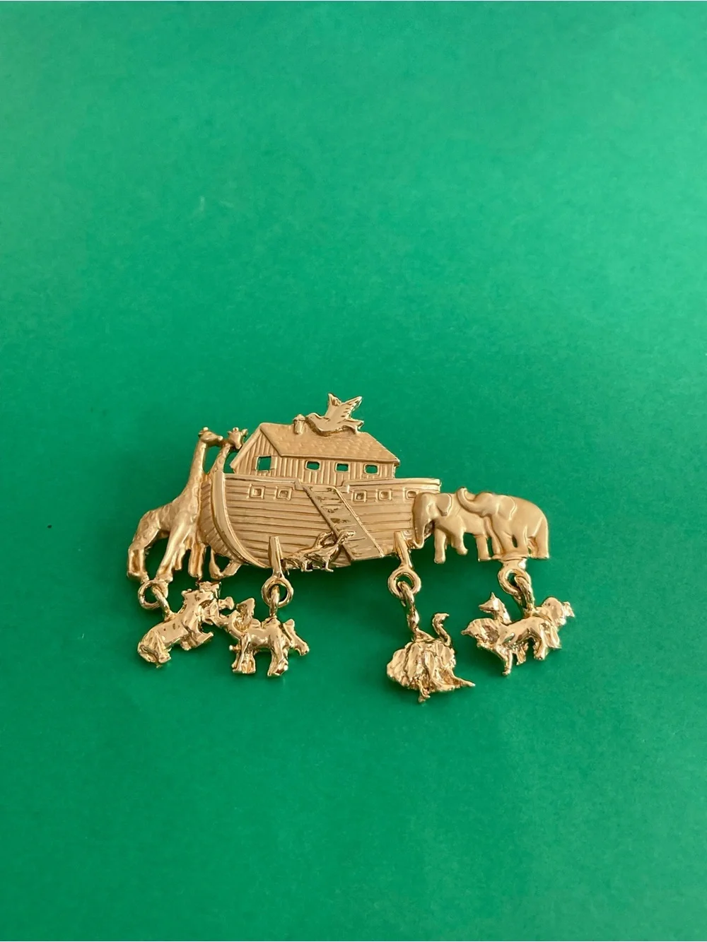 Gold-Tone Noah's Ark Animal Charm Brooch - Vintage